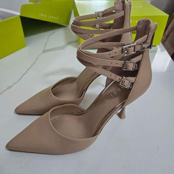 Gianni Bini Renell Ankle Strap pointed heels Shoes size 9.5 - Picture 2 of 9